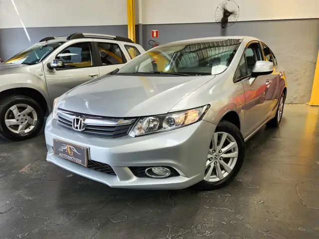 Carro Honda Civic 2014 New  LXS 1.8 16V i-VTEC (Flex)