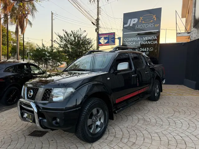 Carro Nissan Frontier 2013 SE Attack 2.5 4x2 (Cab.Dupla)