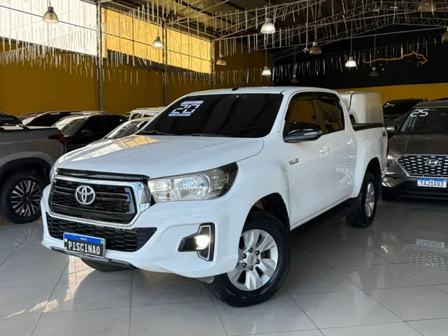 Carro Toyota Hilux Cabine Dupla 2020 Hilux 2.8 TDI CD SR 4x4 (Aut)