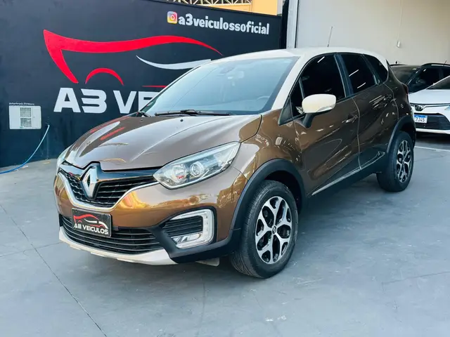 Carro Renault Captur 2019 Intense 1.6 16v SCe CVT (Flex)