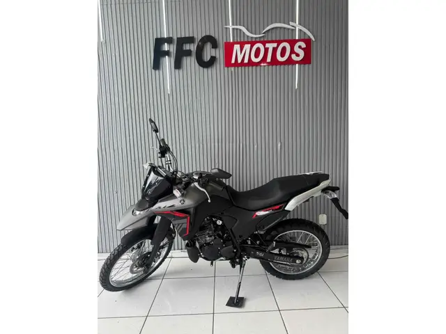 Moto Yamaha XTZ 250 Lander 2026 Connected