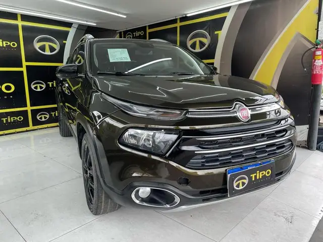 Carro Fiat Toro 2019 Volcano 2.0 diesel AT9 4x4