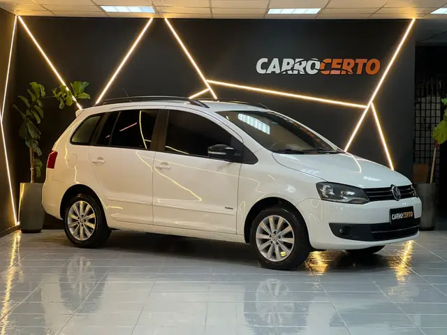 Carro Volkswagen SpaceFox 2013 1.6 8V Trend I-Motion (Flex)