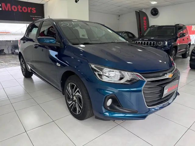 Carro Chevrolet Onix 2025 LT 1.0