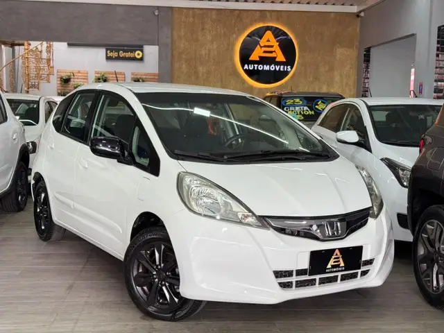 Carro Honda Fit 2013 LX 1.4 (flex)