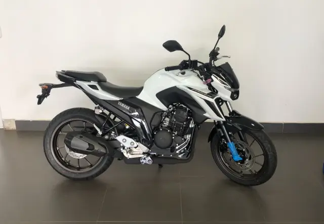 Moto Yamaha Fazer FZ25 2026 Connected