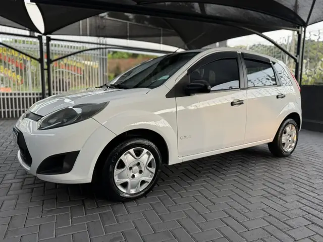 Carro Ford Fiesta Hatch 2012 1.0 (Flex)