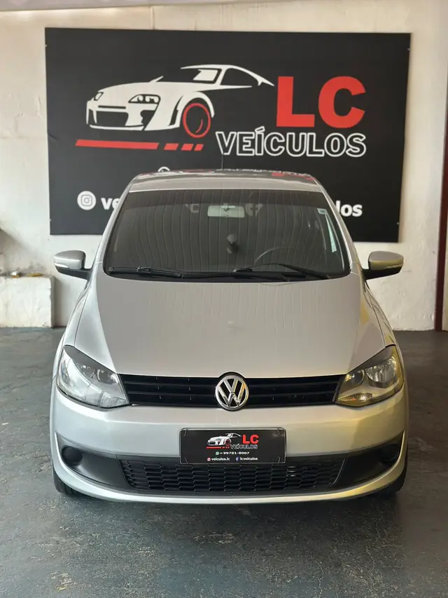 Carro Volkswagen Fox 2010 1.0 8V (Flex) 2p