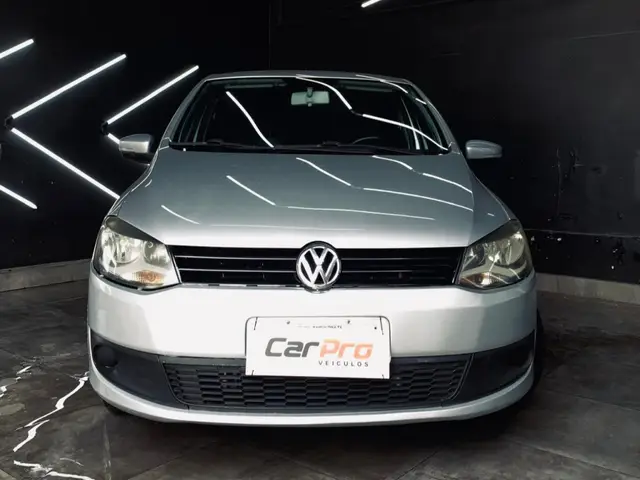 Carro Volkswagen Fox 2013 1.0 VHT (Flex) 4p