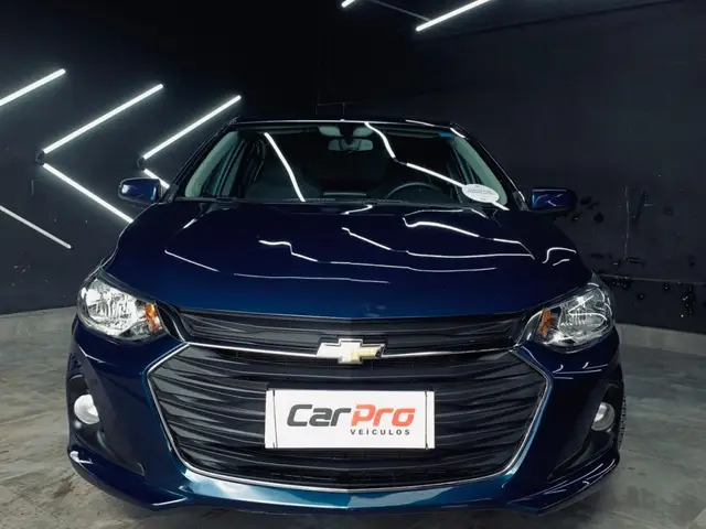 Carro Chevrolet Onix Plus 2024 LT 1.0