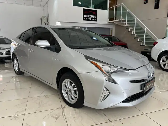 Carro Toyota Prius 2017 Hybrid 1.8 16V 5p (Aut)