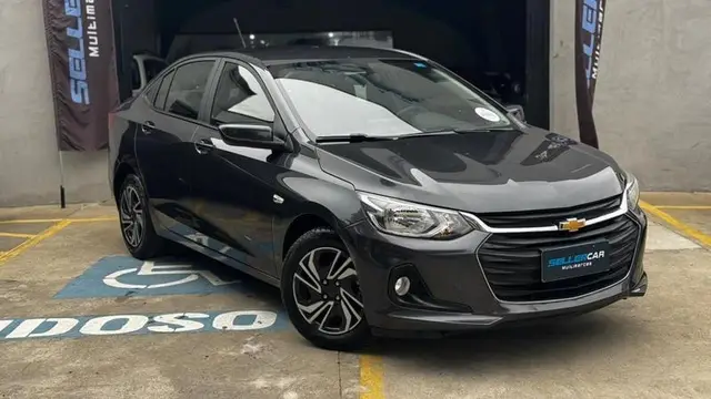 Carro Chevrolet Onix Plus 2024 LT 1.0