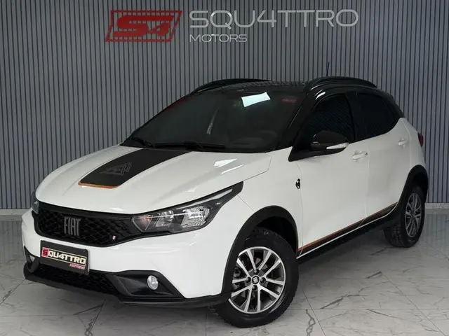 Carro Fiat Argo 2024 Trekking 1.3 CVT