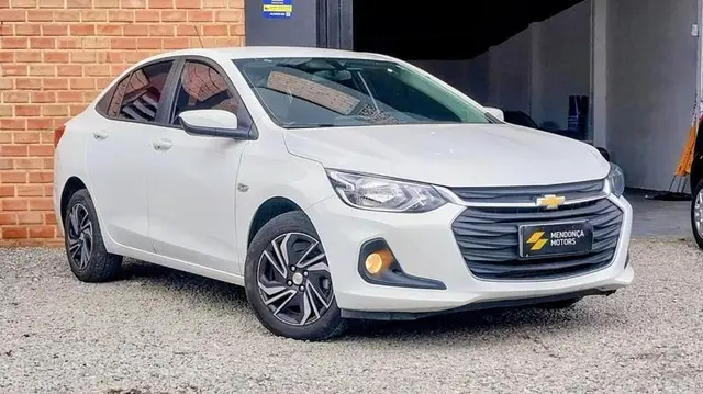 Carro Chevrolet Onix Plus 2024 LT 1.0 Turbo AT