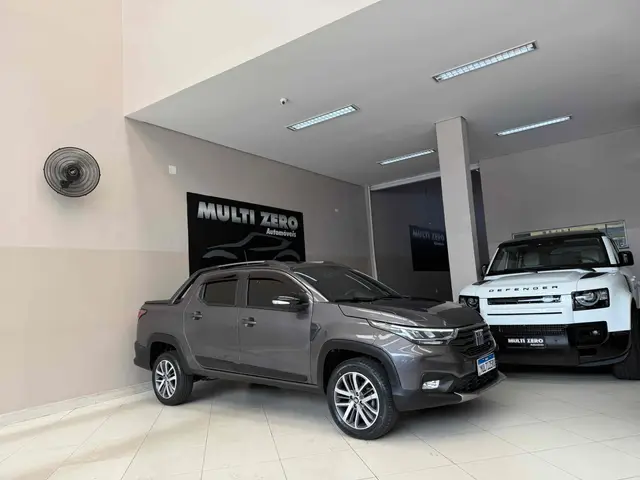 Carro Fiat Strada 2025 Volcano 1.3 Flex 8V CD Aut.