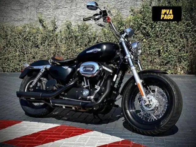 Moto Harley-Davidson Sportster 1200 2015 Custom