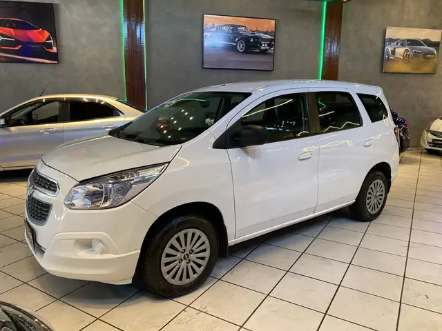 Carro Chevrolet Spin 2014 LT 5S 1.8 (Aut) (Flex)