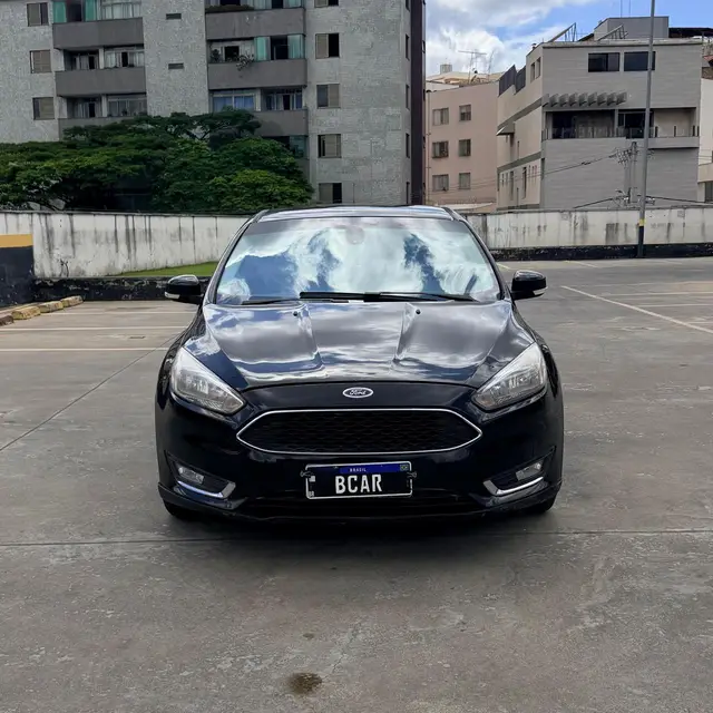 Carro Ford Focus Sedan 2016 SE Plus 2.0 PowerShift