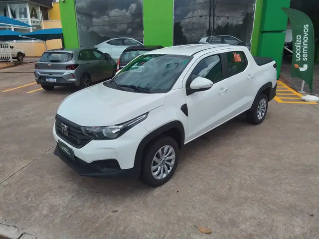 Carro Fiat Strada 2025 Volcano 1.3 Flex 8V CD Aut.