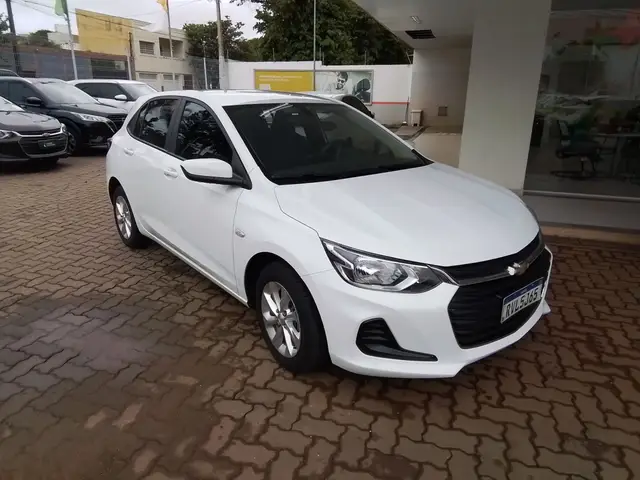 Carro Chevrolet Onix 2023 LT 1.0