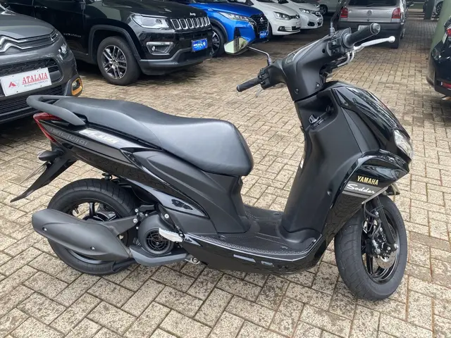 Moto Yamaha Fluo 2023 ABS