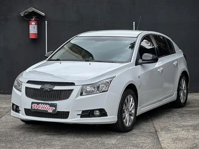 Carro Chevrolet Cruze Sport6 2013 LT 1.8 16V Ecotec (Flex)
