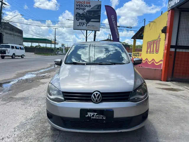 Carro Volkswagen Fox 2012 1.0 8V (Flex) 2p