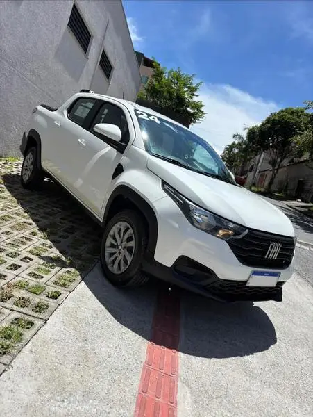 Carro Fiat Strada 2024 Freedom 1.3 Flex 8V CD