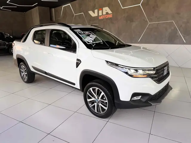 Carro Fiat Strada 2026 Volcano CD 1.3 MT