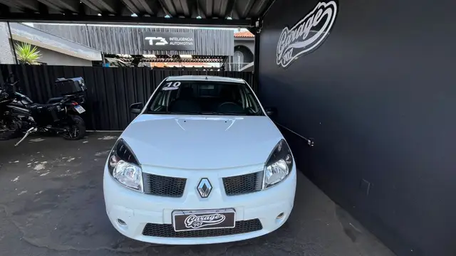 Carro Renault Sandero 2010 Authentique 1.6 8V Hi-Torque (flex)