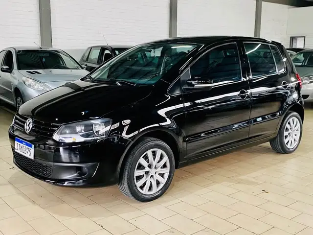 Carro Volkswagen Fox 2013 1.0 VHT (Flex) 4p