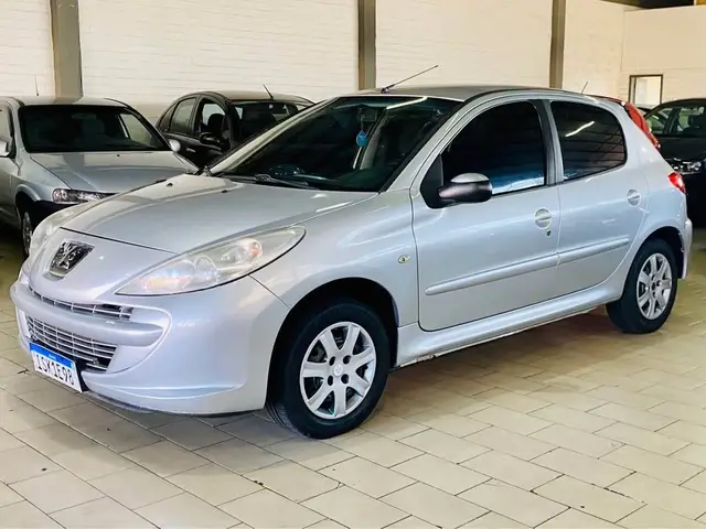Carro Peugeot 207 2012 Hatch XR 1.4 8V (flex) 4p