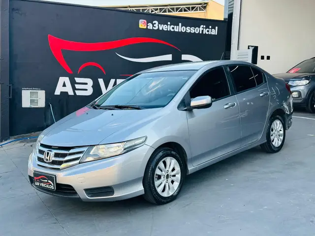 Carro Honda City 2013 LX 1.5 CVT (Flex)