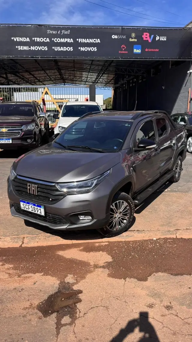 Carro Fiat Strada 2023 Ranch 1.3 Flex 8V CD Aut.