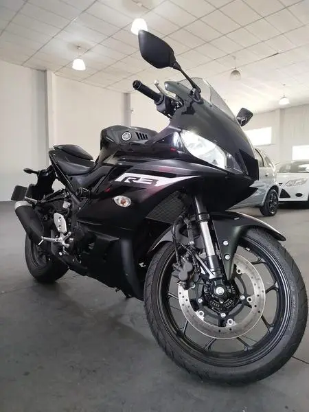 Moto Yamaha YZF R3 2025 ABS