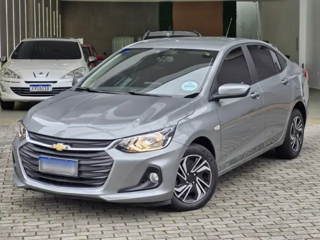 Carro Chevrolet Onix Plus 2024 LT 1.0