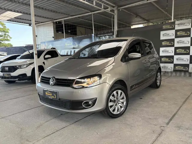 Carro Volkswagen Fox 2013 1.0 VHT (Flex) 4p