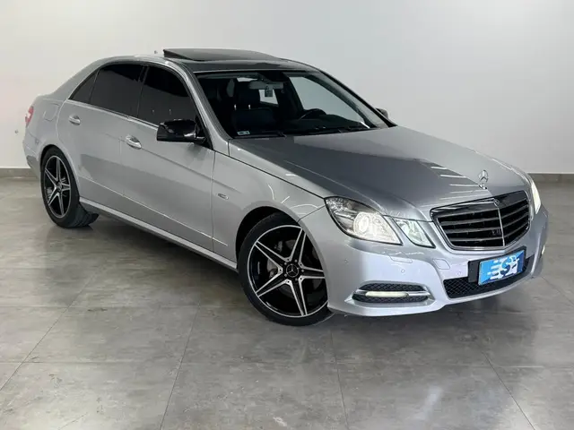 Carro Mercedes-Benz Classe E 2011 E 250 CGI BlueEfficiency Avantgarde