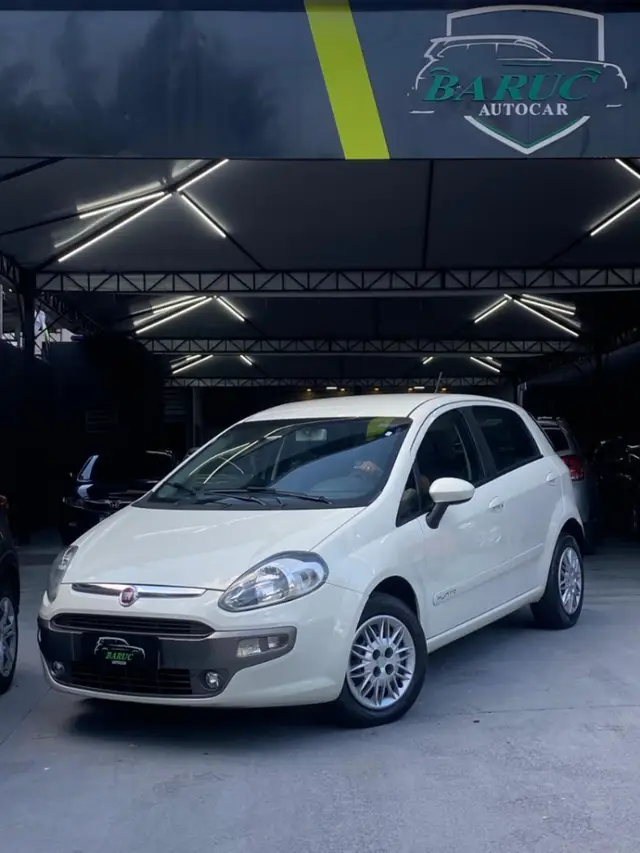 Carro Fiat Punto 2016 ESSENCE SP 1.6 Flex 16V 5p