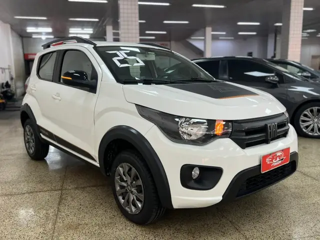 Carro Fiat Mobi 2025 Trekking 1.0