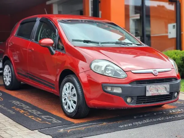 Carro Fiat Punto 2014 Attractive 1.4 (Flex)