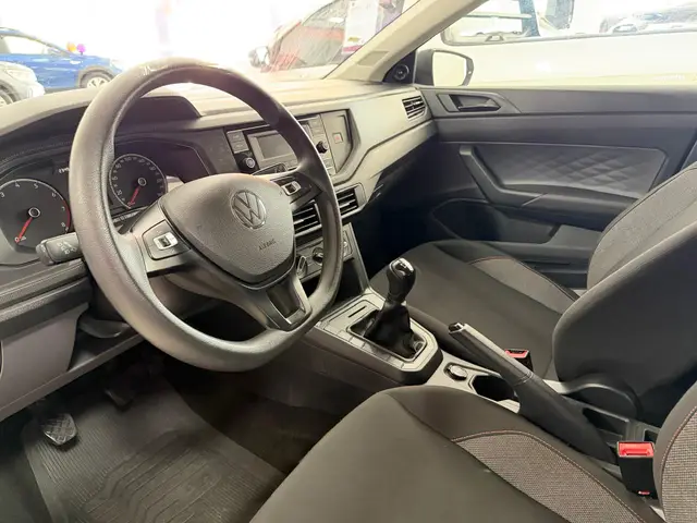 Carro Volkswagen Polo 2025 Track 1.0 Flex 12V 5p