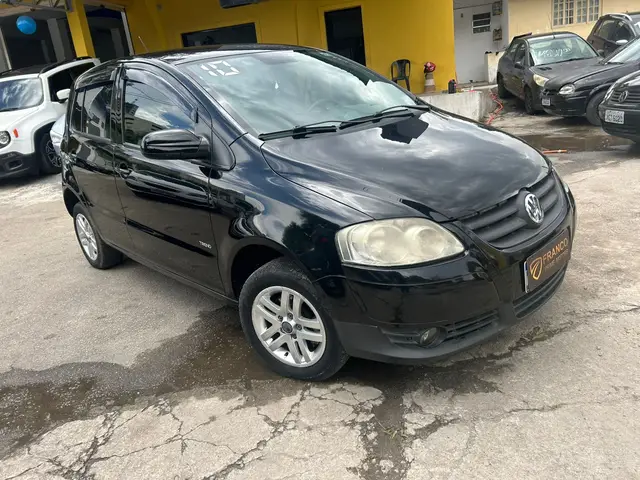 Carro Volkswagen Fox 2010 1.0 8V (Flex) 2p