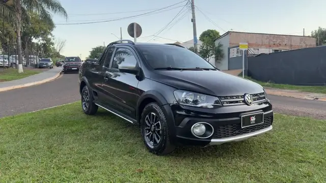 Carro Volkswagen Saveiro 2014 Cross 1.6 (Flex) (cab. estendida)
