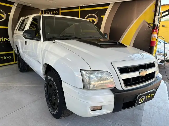 Carro Chevrolet S10 Cabine Simples 2009 S10 Advantage 4x2 2.4 (Flex) (Cab Simples)