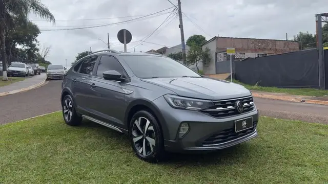 Carro Volkswagen Nivus 2023 Highline 200 TSI
