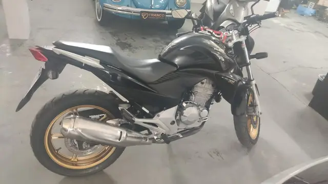Moto Honda CB 300R 2015 (ABS)