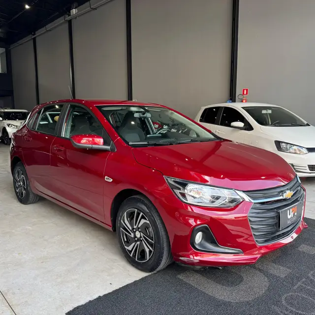 Carro Chevrolet Onix 2024 LT 1.0