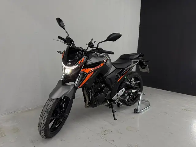 Moto Yamaha Fazer FZ25 2025 Connected
