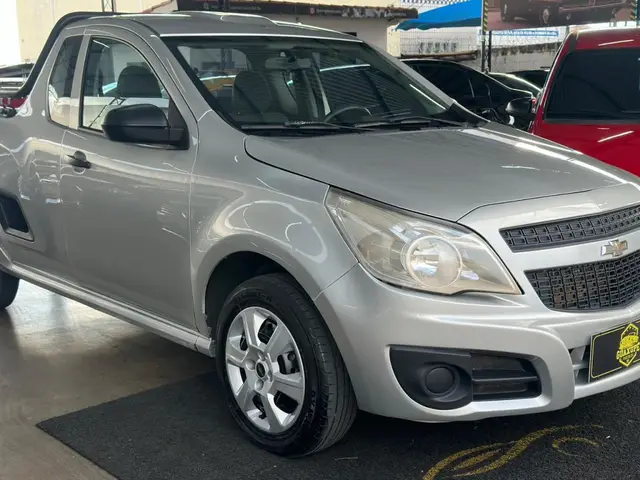 Carro Chevrolet Montana 2017 LS 1.4 (Flex)